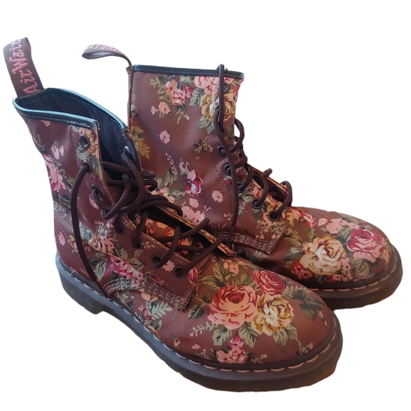 Dr. Martens Shoes - DR MARTENS 1460W Victorian Flower  Taupe Brown Size 8